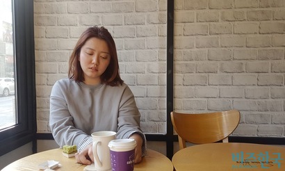 홍가혜 씨(29)가 오랜만에 언론 앞에 섰다. 그리고 세월호 인양을 지켜본 그녀가 심경을 밝혔다.