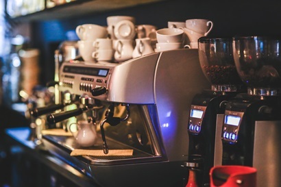 커피 소비량의 증가로 집에서도 매장 못지 않은 맛과 향을 가진 커피를 마시려는 소비자들이 늘고 있다.