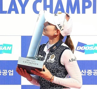두산매치플레이 챔피언십 우승자 김자영. 사진=갤럭시아SM 페이스북