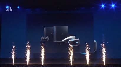 소니는 MS와의 경쟁에서 앞서나가는 것은 물론, 가상현실 장치 PS VR까지 흥행하며 전 세계 콘솔 게임시장을 주도하고 있다. 사진=소니 미디어 컨퍼런스 영상 캡처