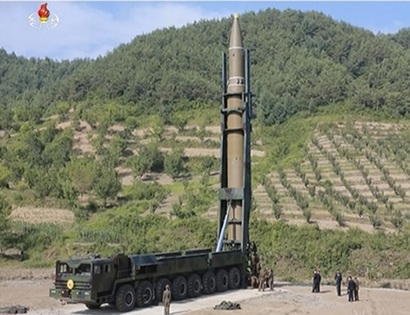 북한이 지난 4일 발사시험을 한 ‘화성-14’ 미사일. 사진=노동신문