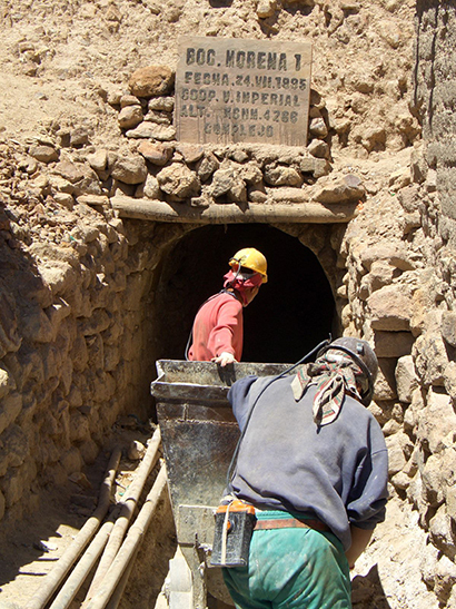 포토시에서는 지금도 500년 전과 마찬가지로 광산이 운영되고 있다. 사진=위키미디어코먼스