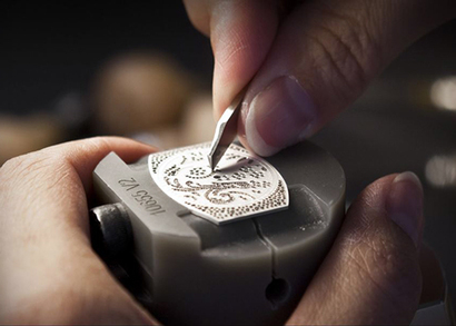 스위스 시계산업은 바로 종교갈등을 피해 이주한 프랑스 시계공들을 받아준 데서 시작되었다. 사진=필립파텍 홈페이지