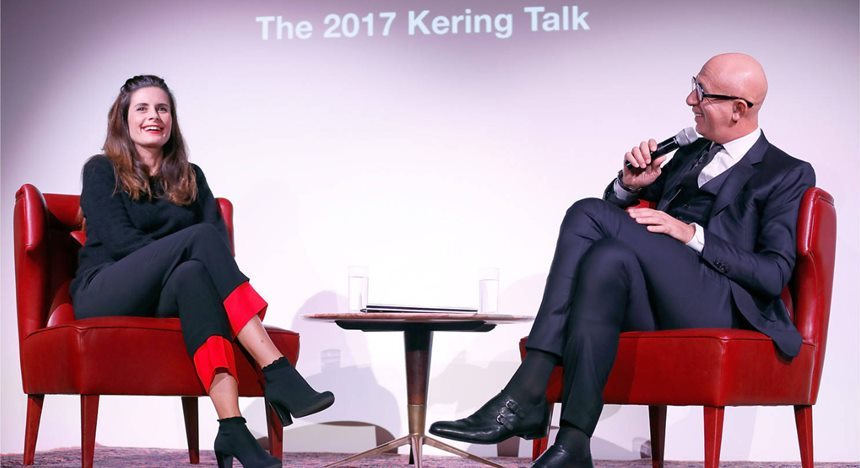 구찌 회장 겸 최고경영자(CEO) 마르코 비자리(Marco Bizzarri)는 ‘세계 소녀의 날’을 맞아 런던 컬리지 오브 패션(London College of Fashion)에서 열린 ‘2017 케어링 토크(Kering talk)’에서 구찌의 앞으로 10년을 알리는 ‘목적의식 문화’의 지속 가능 계획을 발표했다. 사진=구찌 홈페이지