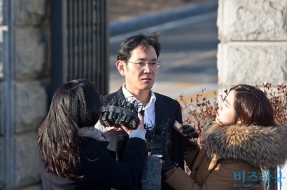 지난 2월 5일, 이재용 삼성전자 부회장이 의왕시 서울구치소를 나서는 모습. 사진=고성준 기자