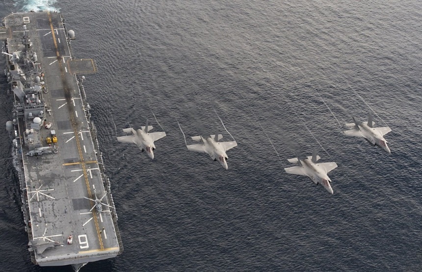 해군이 대형상륙함에 F-35B 스텔스 전투기를 탑재, 운용할 수 있는지 검토 중인 것으로 확인됐다. 사진=미 해군
