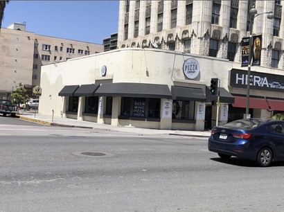 MP그룹은 미국 캘리포니아주에 계열사 법인을 설립한 후 로스앤젤레스에 미스터피자 가맹점을 오픈했지만, 얼마 못 가 문을 닫았다. 사진은 미스터피자 LA점(위), 도쿄타운점(아래)이 있던 자리. 사진=제보자 제공