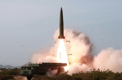 북한이 발사한 신형 전술 탄도미사일. 사진=KCNA