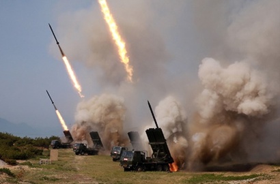 북한이 이번 훈련에서 발사한 240mm 방사포. 사진=KCNA