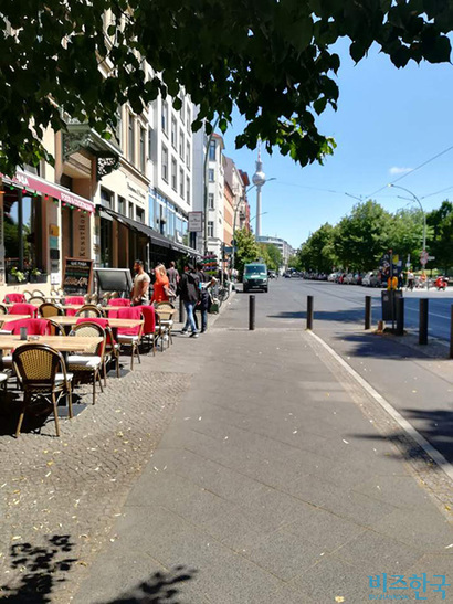 외국인 관광객이 많은 베를린 미테 지역 거리. 사진=박진영 제공​