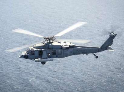 해군은 차기소해함 이외에 유사시 신속하게 기뢰를 탐색하고 제거할 수 있는 항공소해와 관련된 헬기와 관련 장비도 도입할 계획이다. 사진은 레이저 기뢰탐색 장비를 장착한 미 해군의 MH-60S 헬기. 사진=미 해군