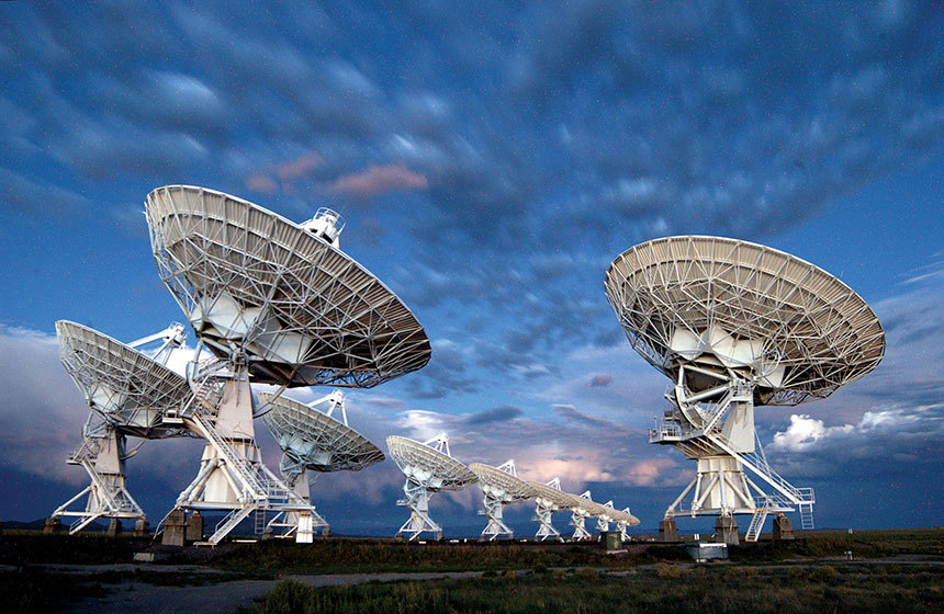 여러 대의 전파 안테나로 함께 하늘을 관측하는 초거대 어레이(VLA, Very Large Array)의 모습. 사진=NARO