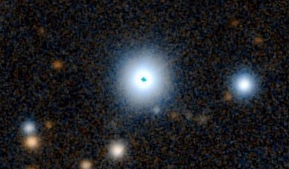 이번 분석에서 새롭게 제시된 후보 별 중 하나. 지구에서 약 1800광년 떨어진 태양을 닮은 2MASS 19281982-2640123 별이다. 이미지=PanSTARRS/DR1