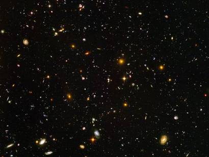 허블 울트라 딥 필드 관측으로 확인한 먼 초기 우주 은하들의 모습, 아무것도 보이지 않던 까만 작은 하늘 속에서 수만 개의 은하가 나타났다. 사진=Digitized Sky Survey(DSS), STScI/AURA, Palomar/Caltech and UKSTU/AAO