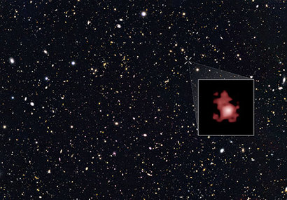허블 우주 망원경이 관측한 가장 먼 은하 GN-z11. 자세한 구조는 알 수 없고 존재 자체만 어렴풋하게 확인할 수 있다. 사진=NASA/HST