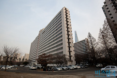 앞으로의 부동산시장은 무조건 상승하거나 하락하는 일방적 시장이 되진 않을 것이다. 사진은 서울의 한 아파트 모습. 사진=고성준 기자