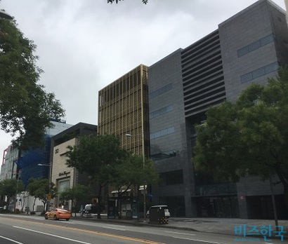 28일 오전 찾은 서울 강남구 청담동 명품거리는 과거 영광을 찾아볼 수 없이 한산한 모습이었다. 사진=김상훈 기자