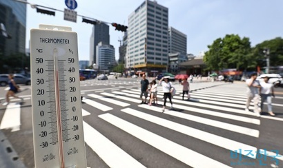 지난여름 기록적인 폭염 등으로 손해보험사들의 손해율이 급등하면서 자동차 보험료 인상을 추진하고 있다. 사진=고성준 기자