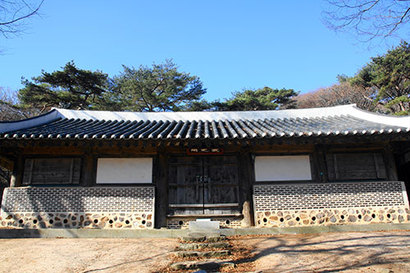 병인양요 당시 조선군은 정족산성에서 프랑스군을 격퇴해 조선왕조실록을 지켰다. 실록을 보관하던 정족산사고. 사진=구완회 제공