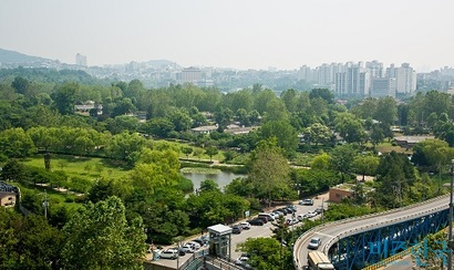 114년 동안 굳게 잠겼던 문이 열리게 되면서 부지 활용과 주변 개발을 두고 부동산 시장이 들썩일 수 있다는 우려의 목소리가 나온다. 사진=최준필 기자