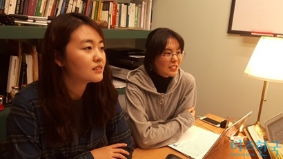 이지연(왼쪽)·윤나리 동물해방물결 공동대표는 농진청의 ‘반려동물산업 활성화 핵심기반기술개발​’이 동물권을 제대로 보장하지 못할 것이라고 지적했다. 사진=김명선 기자