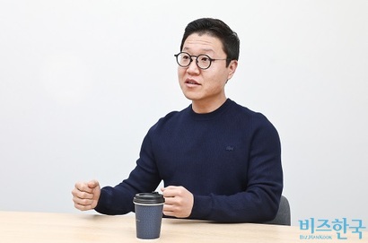 사업의 물꼬가 트였지만, 마냥 기쁘기만 한 것은 아니다. 김 대표는 어깨가 무겁다. 가장 먼저 규제 완화 ‘혜택’을 거머쥔 상황에서 잘 해내야 한다는 부담감이 크다. 사진=고성준 기자