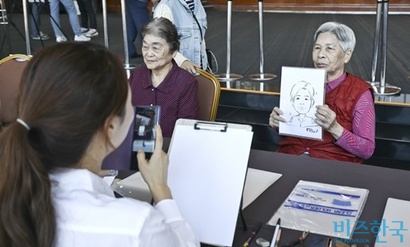 ‘치매노인 공공후견제도’가 노인 일자리를 늘리겠다는 본래 취지를 달성하지는 못할 것이라는 지적이 나온다. 사진은 노인의 날 기념행사 사진으로 기사의 특정 내용과 관련없다. 사진=고성준 기자