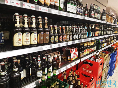 마트 내 맥주 코너. 독일에는 5500개 이상의 맥주 브랜드가 있다. 사진=박진영 제공