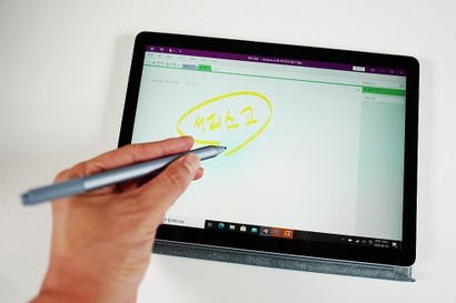 서피스 펜의 감도와 인식률은 미세하게 나아졌다. 사진=김정철 제공