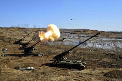 북한군 170mm 자주포의 최대 발사속도는 5분당 1~2발에 불과하다. 사진=KCNA 제공