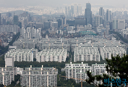 1994년부터 시행된 등록임대주택 제도가 올해부터 사라진다. 사진은 강남 아파트 모습으로 기사의 특정 내용과 관련 없다. 사진=박정훈 기자