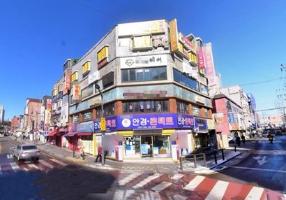 김원 삼양사 부회장의 장녀 김남희 씨가 주민등록상 거주지로 등록한 하월곡동 소재 상가 건물.  사진=네이버지도 거리뷰