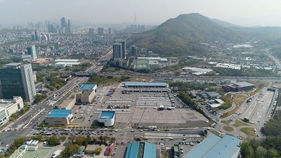 하림그룹 계열사 NS쇼핑이 하림지주의 완전 자회사로 편입되면서 투자부문과 사업부문으로 분할된다. 사진은 첨단물류단지가 조성될 서울 서초구 양재동의 옛 화물터미널 부지. 사진=하림그룹 제공