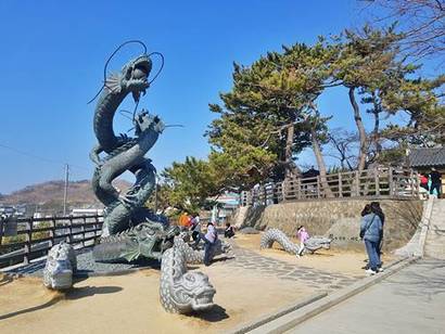 구룡포란 이름은 ‘아홉 마리 용이 승천한 바닷가 포구’란 뜻이다. 사진=구완회 제공