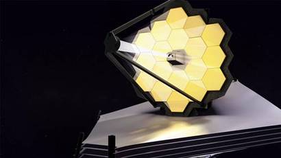 제임스 웹 우주 망원경의 주경은 18개의 조각 거울로 구성되어 있다. 사진=NASA/JWST