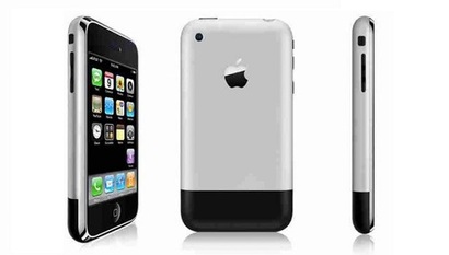 2006년 발표된 최초의 아이폰 디자인. 지금 스마트폰 디자인과 비교해도 크게 다르지 않다. 사진=애플 제공