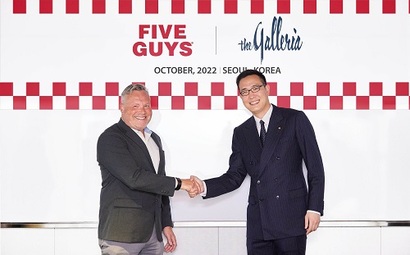 김동선 부사장은 2023년 미국 수제버거 ‘파이브가이즈’를 들여와 외식시장에서 주목을 받았다. 사진=한화갤러리아 제공
