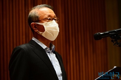 [단독] 남양유업, 홍원식 전 회장 아들 홍진석·홍범석 전 상무 부동산 가압류