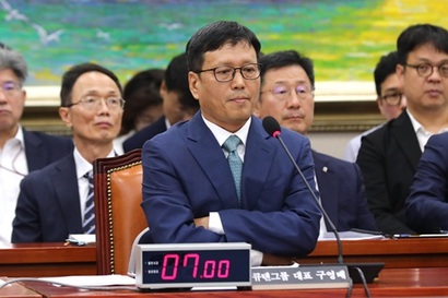 [단독] '티메프' 합병 불가에…구영배, KCCW 대표직 물러나고 사명 교체