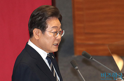이재명 대통령이 6월 26일 국회 본회의장에서 2025년도 제2회 추가경정예산안에 대한 정부 시정연설을 하고 있다. 사진=국회사진기자단