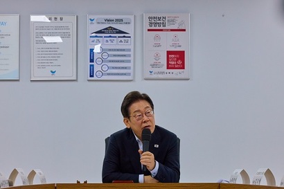 25일 이재명 대통령은 경기 시흥의 SPC삼립 시화공장에서 ‘중대산업재해 발생 사업장 현장 간담회’를 가졌다. 사진=이재명 대통령 페이스북