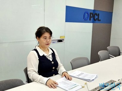 피씨엘이 코스닥 상장 8년 만에 상장폐지 위기를 맞았다. 김소연 피씨엘 대표는 한국거래소가 개선기간을 부여하지 않고 ‘원스트라이크 아웃’ 상장폐지 결정을 내린 데 반발하며 가처분 신청 방침을 밝혔다. 사진=최영찬 기자