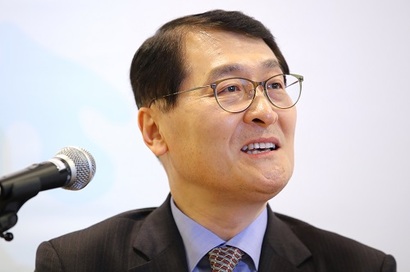 위성호 전 신한카드 사장이 2017년 신한은행장에 취임할 당시 기자간담회에서 소감을 말하고 있다. 사진=연합뉴스