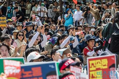 지난해 5월 1일 서울 광화문에서 열린 세계 노동절 대회 모습. 사진=최준필 기자