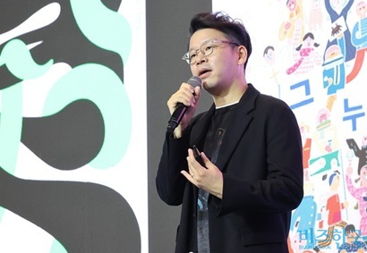 권준호 일상의실천 대표가 디자이너의 협업에 대해 이야기하고 있다. 사진=임준선 기자