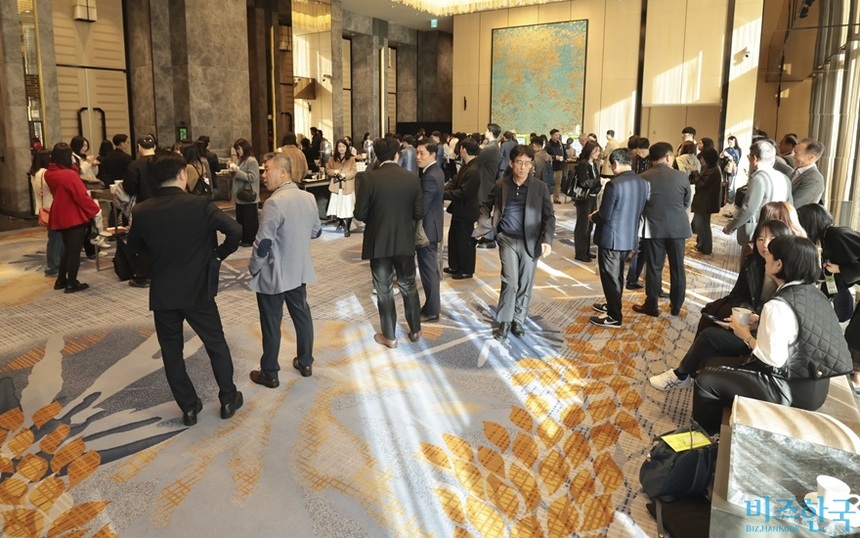 일요신문사가 개최하고 비즈한국이 주관하는 ‘브랜드비즈 컨퍼런스 2025’가 28일 서울 광화문 포시즌스호텔 서울에서 개최됐다. 사진=박정훈 기자