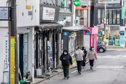 가맹사업법은 가맹본부가 점주에게 정당한 사유 없이 인테리어 리뉴얼을 요구하는 것을 금지하고 있다. 사진=최준필 기자