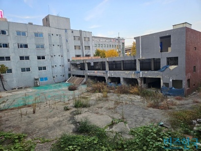 피플바이오가 890억 원 상당의 부동산을 양수하고 270억 원의 전환사채를 발행하는 방식으로 자본잠식 위기에서 벗어날 전망이다. 다만 이 과정에서 620억 원의 부채를 떠안게 돼 재무 건전성을 위해서는 장기적 대안이 필요할 것으로 보인다. 사진=최영찬 기자