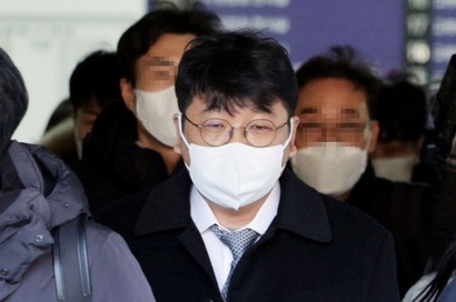 빗썸 창업주인 이정훈 전 빗썸홀딩스 의장이 신설 법인 빗썸에이 대표를 맡아 경영에 복귀했다. 사진=연합뉴스