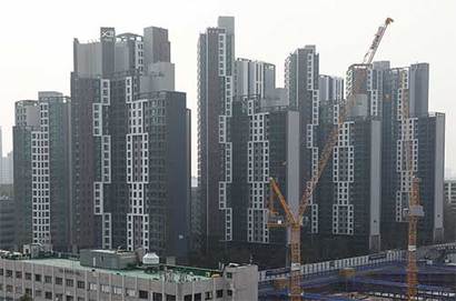 11월 17일부터 11월 21일까지 서울시 주거 매물 실거래가를 집계한 결과 서초구 잠원동 반포센트럴자이(사진) 전용면적 114.78㎡ 17층 매물이 55억 원에 거래돼 주간 실거래가 1위를 차지했다. 사진=비즈한국 DB